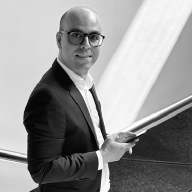 Prof. Nik Neshat
